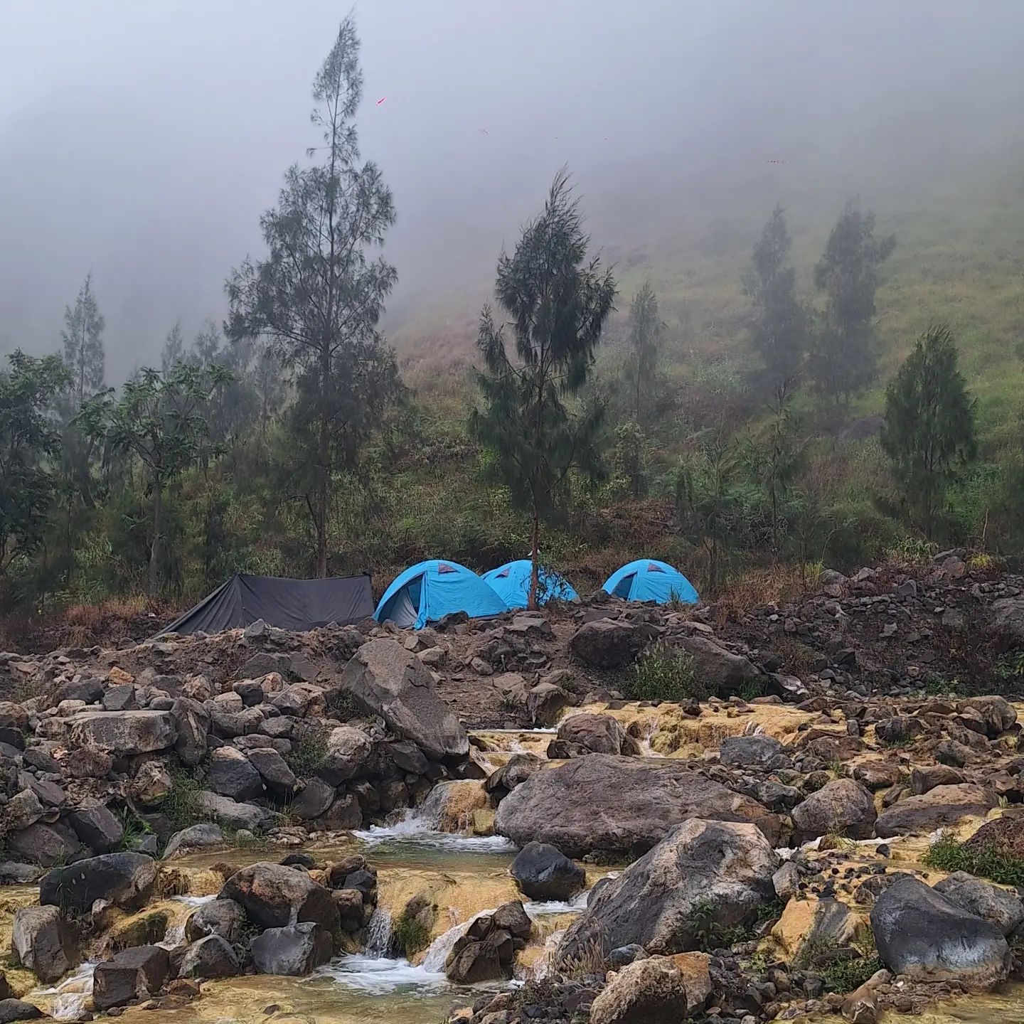 Rinjani Trekk 4D3N – Sembalun Torean Waterfall View 2